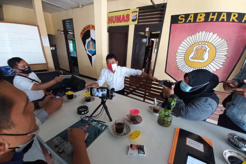 Tiga perwakilan sekolah swasta diperiksa polisi karena diduga langgar aturan belajar daring