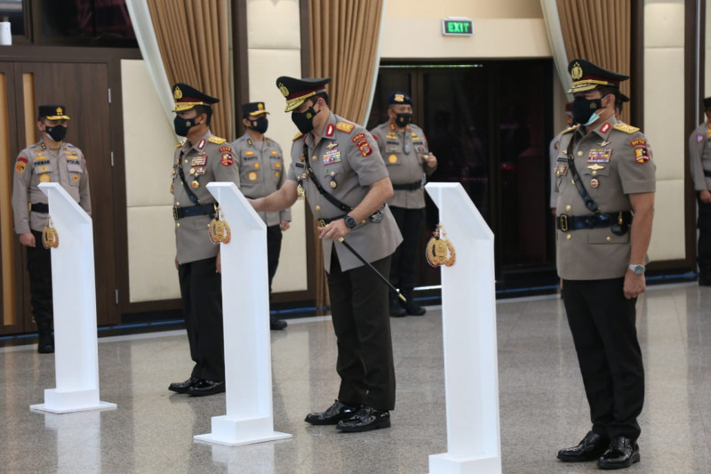 Kapolri lantik tiga pati Polri dukung penuntasan penanganan pandemi COVID-19