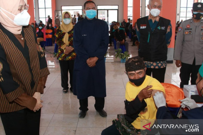 Ngadisari jadi desa pertama di Probolinggo tuntas vaksinasi COVID-19 - Vimarsana News