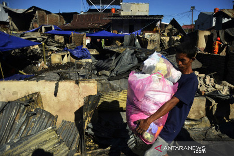Pascakebakaran ratusan rumah di Makassar