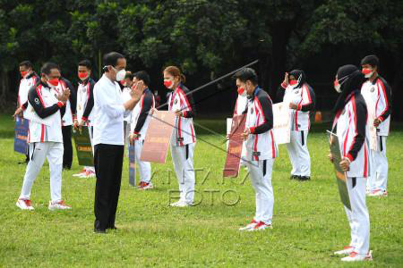 Presiden menerima dan mengapresiasi tim Olimpiade Indonesia