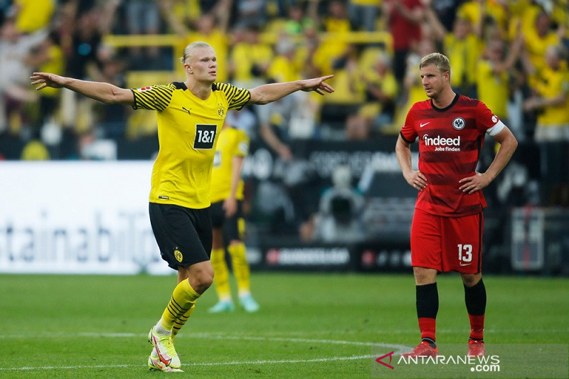 Borussia Dortmund buka musim menangi laga hujan tujuh gol kontra Frankfurt