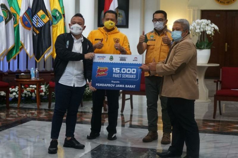 Jabar salurkan bantuan 15.000 paket sembako dari Pansaka