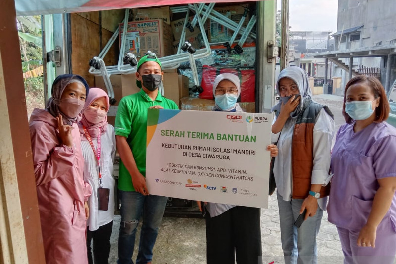 Philips Foundation salurkan bantuan 126 oksigen konsentrator ke Jawa Barat