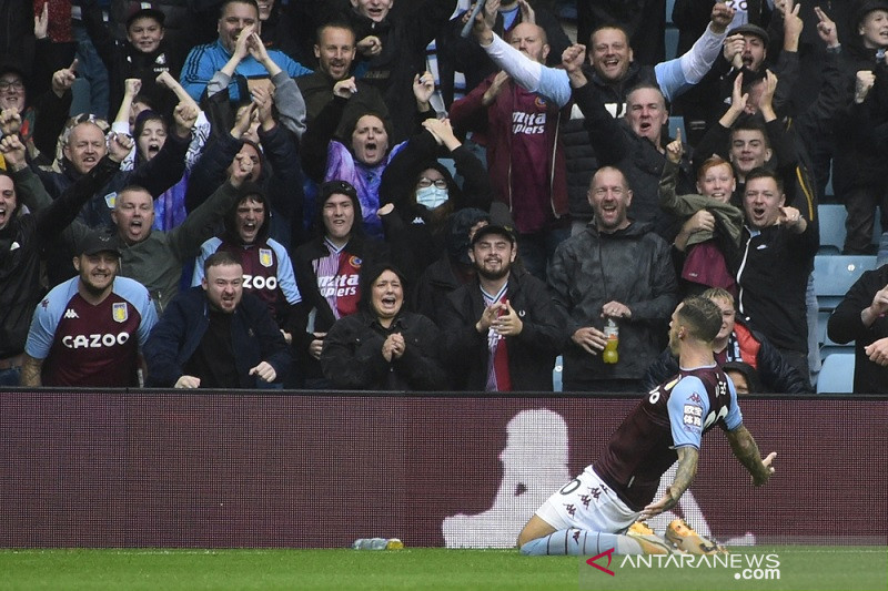 Aston Villa bungkam Newcastle, Leeds bangkit imbangi Everton