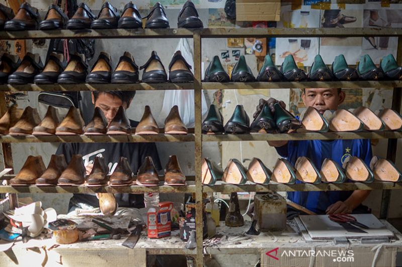 Produk alas kaki dari Jawa Barat banyak diminati pasar internasional