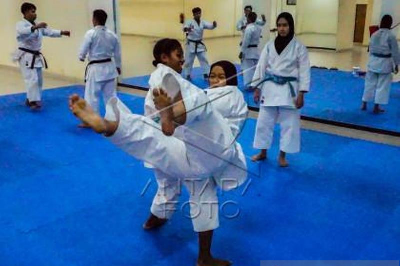 Tim Karate Papua Targetkan Dua Emas Pon