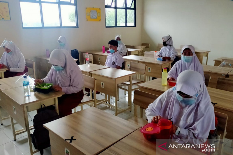 Kabupaten Bekasi siapkan uji coba belajar tatap muka terbatas