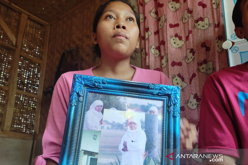 Anak di Cianjur minta Pemerintah bantu cari ibunya yang pekerja migran di Kuwait