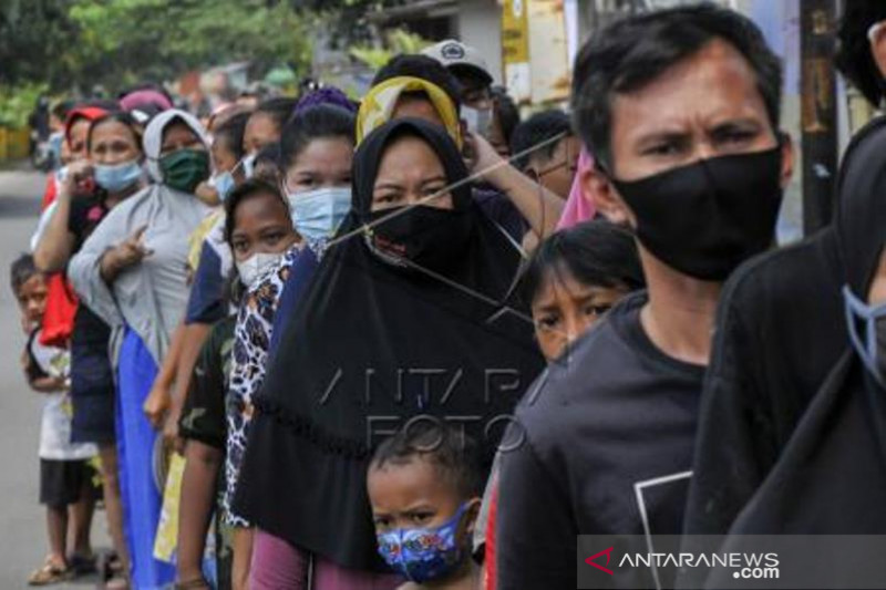 Aksi Sosial Nasi Bungkus Dua Ribu