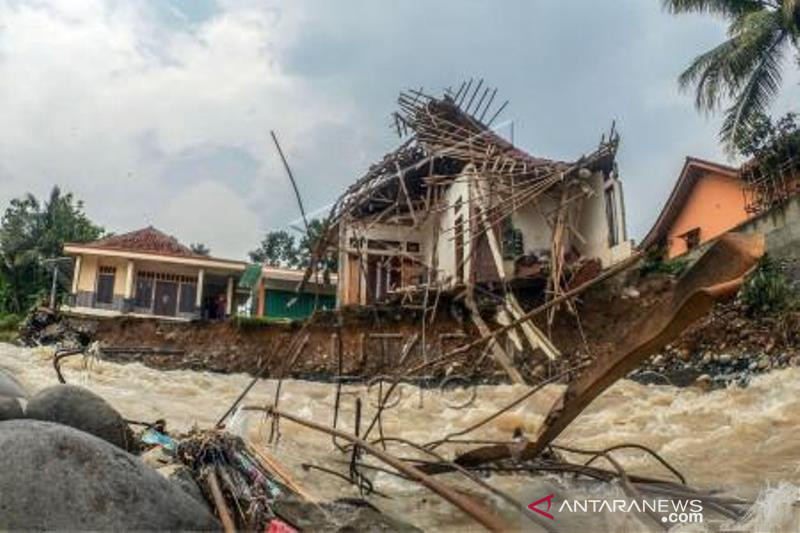 Bencana Banjir Bandang Di Kabupaten Bogor