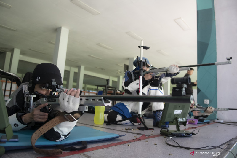 Latihan Atlet Menembak Sumatera Selatan