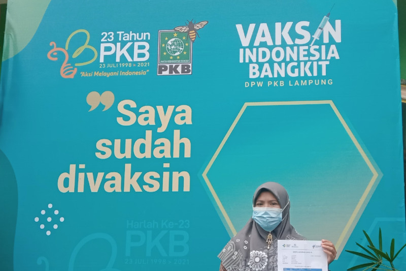 PKB dan Pemkab Lampung Timur gelar vaksinasi di Pondok Pesantren  Darussalam Braja Dewa 