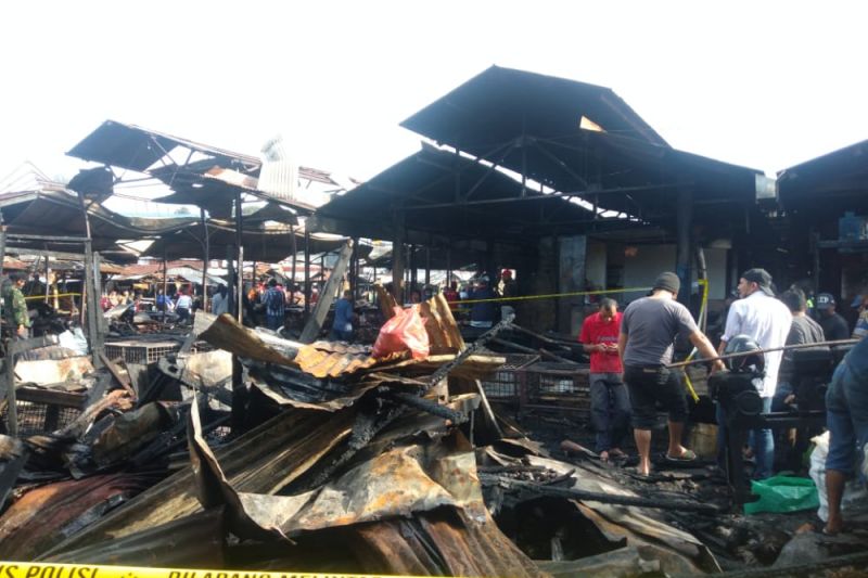Kebakaran Pasar Bawah Bukittinggi, 300 petak kios hangus dan kerugian capai Rp2 miliar