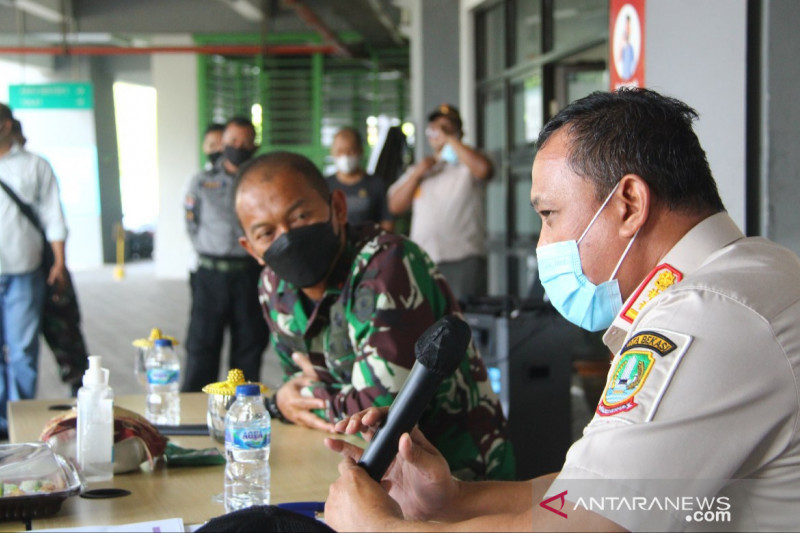 Wawali Bekasi bersama Pangdam Jaya monitoring vaksinasi
