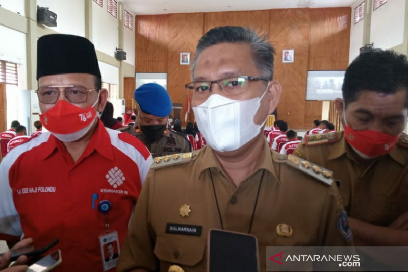 Wali Kota Kendari mendorong alumni BLK diserap dunia kerja