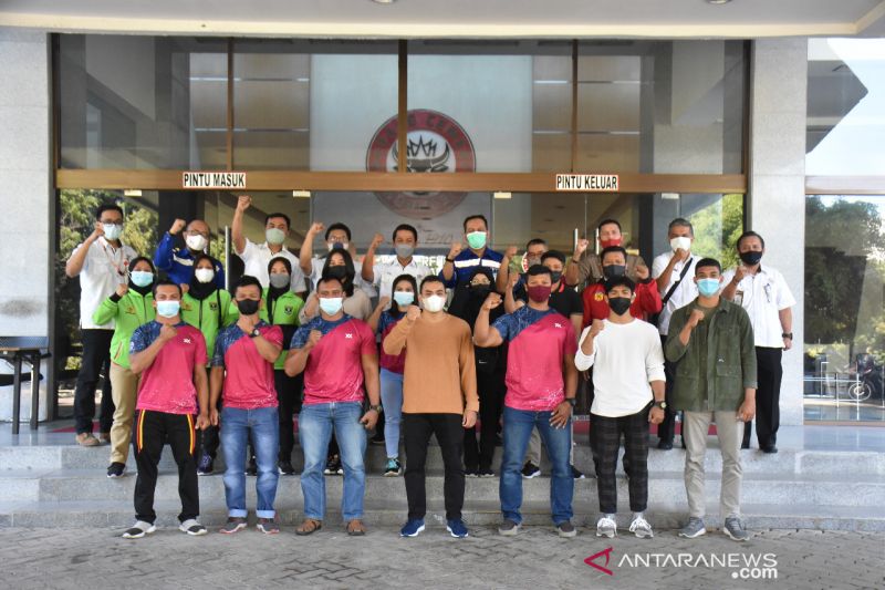 13 atlet binaan Semen Padang Group bela Sumbar di PON Papua, ini target raihan emas mereka