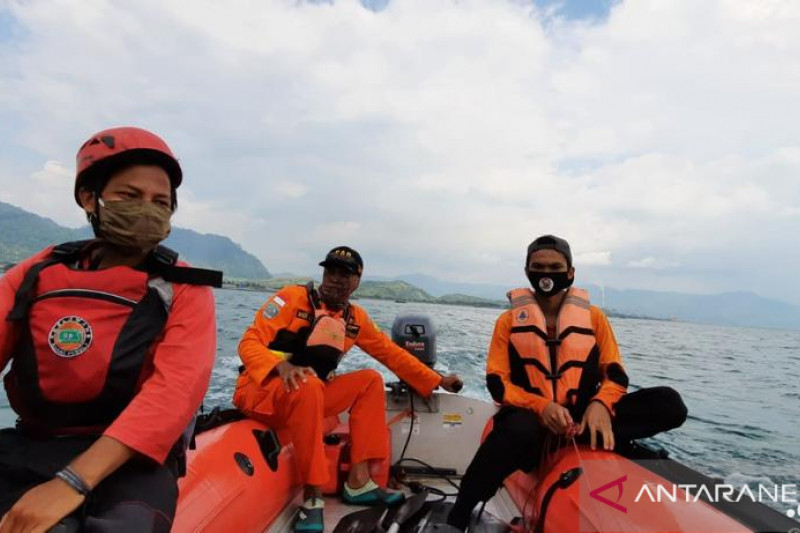 Tim SAR perluas pencarian korban tenggelam di laut selatan Sukabumi
