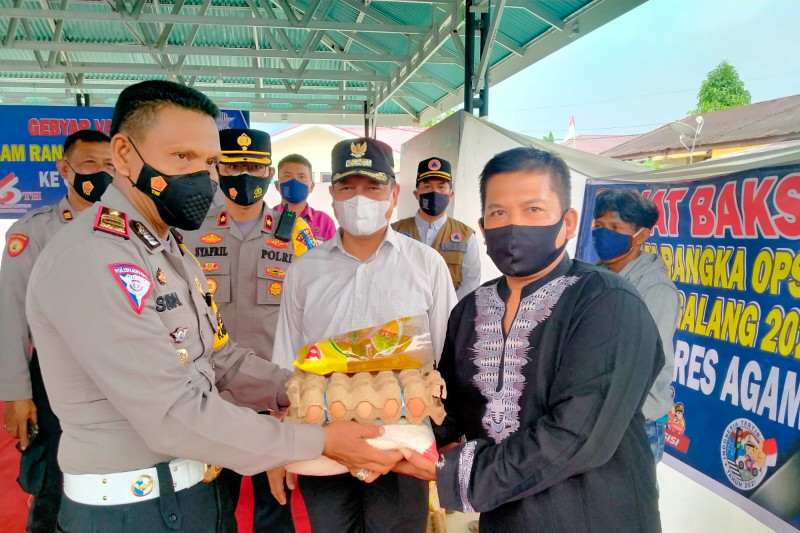 Warga terdampak COVID-19 di Agam dapat bantuan polisi setempat, ini bentuknya