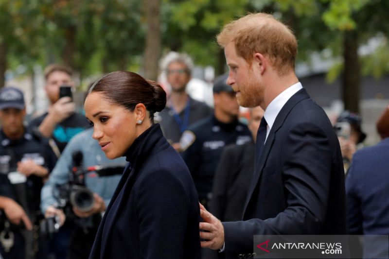 Pangeran Harry dan Meghan Markle kunjungi sang nenek Ratu Elizabeth