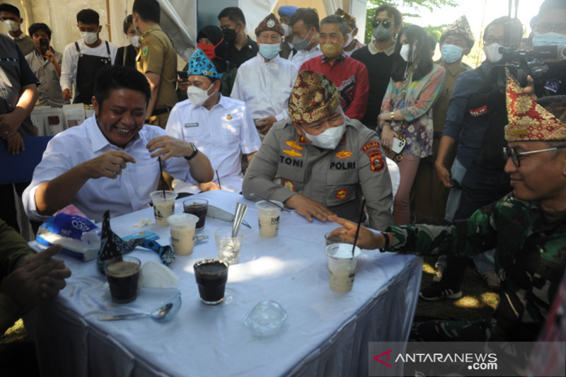 Fun Cupping di perayaan hari pariwisata