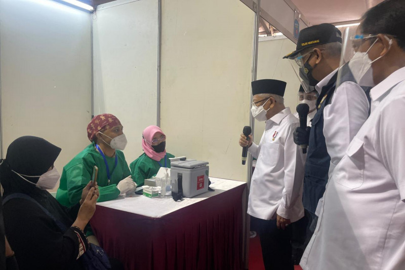 Wapres tinjau sentra vaksinasi Dewan Ketahanan Nasional di Bandung