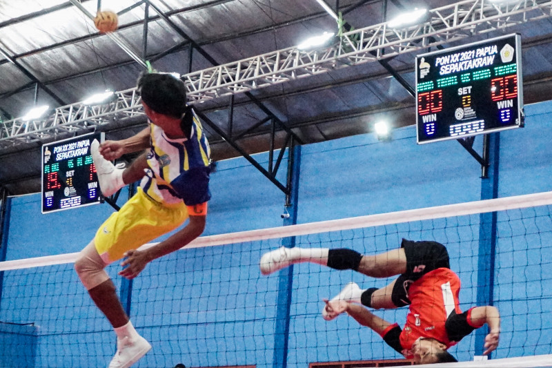 East Java's sepak takraw men's doubles team secures gold medal