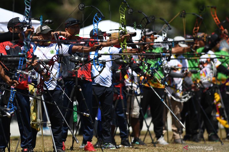 Jabar dan Riau berbagi emas panahan nomor compound