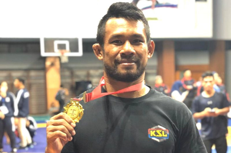 Meet Fahriansyah, South Kalimantan's wrestling ace - Vimarsana News