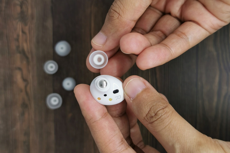 Kemarin Review Galaxy Buds 2 Lalu Netflix Dituntut Karena Squid Game Antara News<script async src=