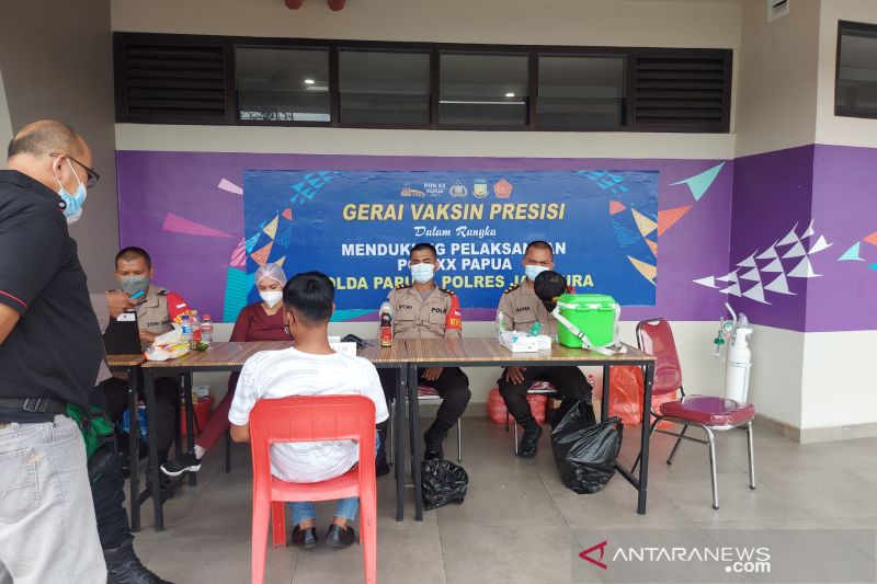 Vaccination centre at Papua Bangkit complex draws PON XX spectators