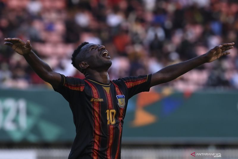 PON XX Papua - Susunan pemain Papua kontra Kaltim di semifinal sepak bola putra