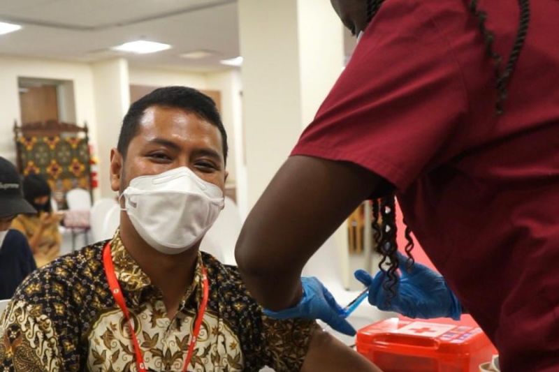 KJRI Chicago beri vaksin COVID untuk masyarakat Indonesia - ANTARA News
