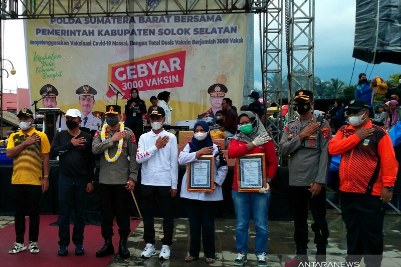 Kapolda : mari tumbuhkan kesadaran sendiri untuk vaksin COVID-19