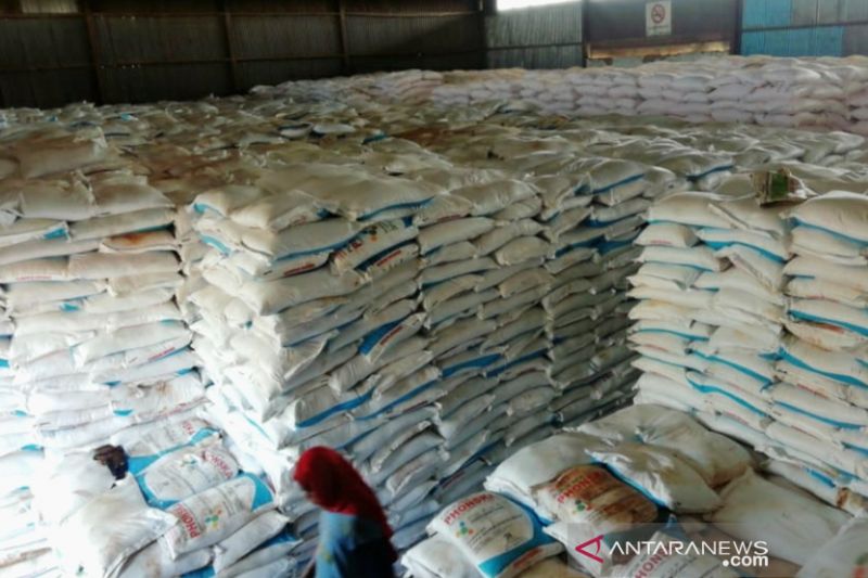 Stok pupuk subsidi di Karawang aman pada MT Oktober hingga Maret