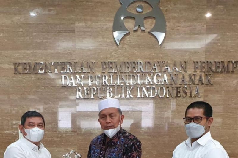 Dinilai punya komitmen tinggi peduli anak, Pemkab Pasbar peroleh penghargaan dari pusat
