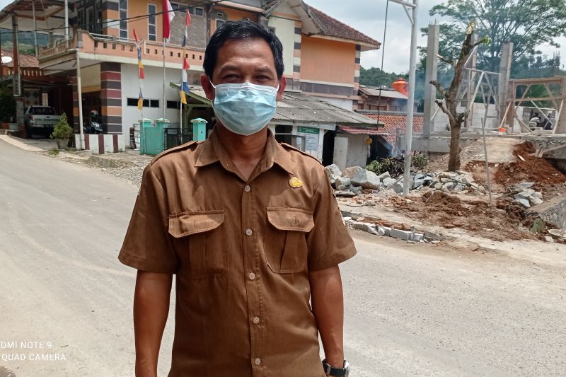 100 Warga Badui Siap Divaksinasi Percepat Kekebalan Komunal Antara News Banten<script async src=