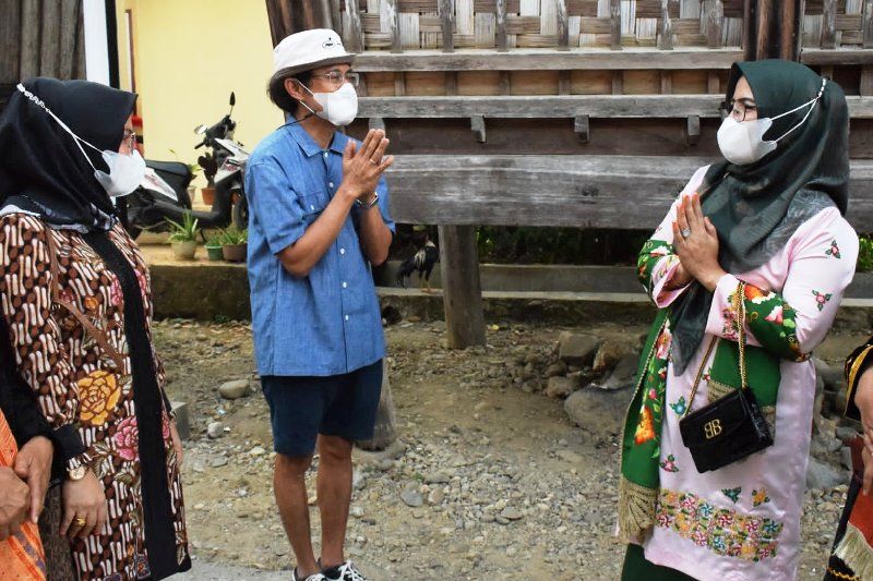 Sutradara Riri Riza bikin film di Kawasan Saribu Rumah Gadang Solok Selatan