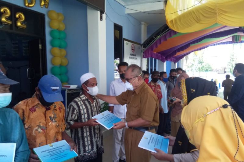 Pemkab Buol beri bantuan alat tangkap untuk nelayan tambah produksi