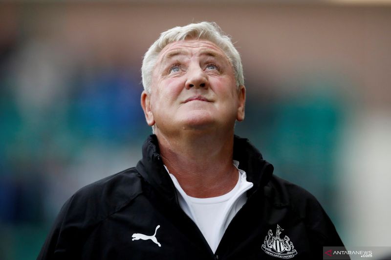 Newcastle United resmi putuskan kontrak pelatih Steve Bruce