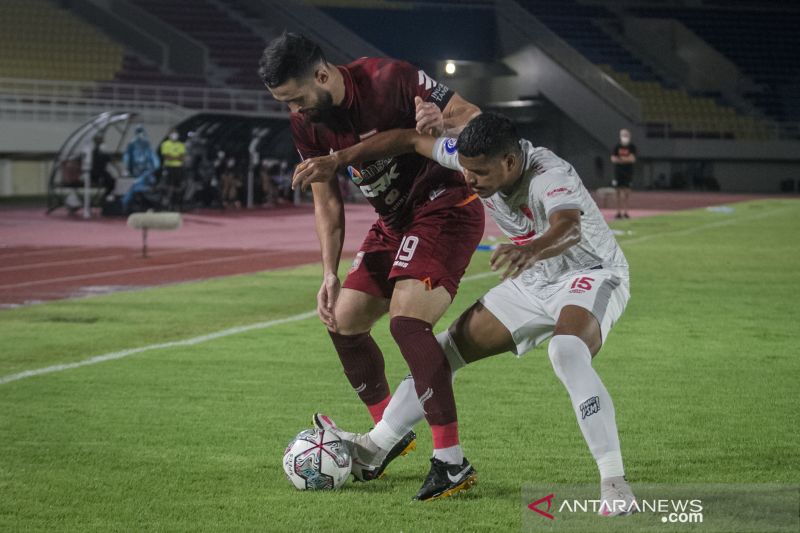 Javlon Guseynov masih absen bela Borneo FC ketika jamu Persita