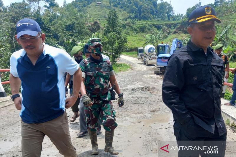 Legislator Jabar soroti kelambatan pembangunan jalan Cigudeg-Kiarasari-Cisangku