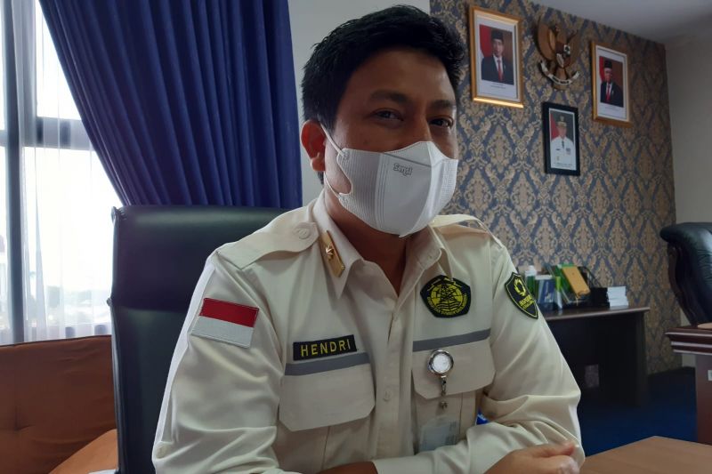 Rumah tangga miskin di Kepri dialiri listrik