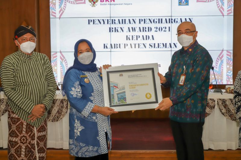 Sleman raih penghargaan BKN Award 2021