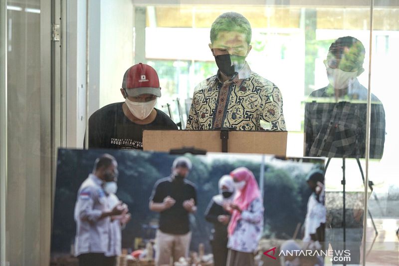 Wakil Wali Kota Bogor buka pameran foto rekam wabah COVID-19