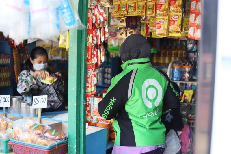 Gojek partners inspirational stories in helping the community to survive and rise together through the pandemic - Vimarsana News