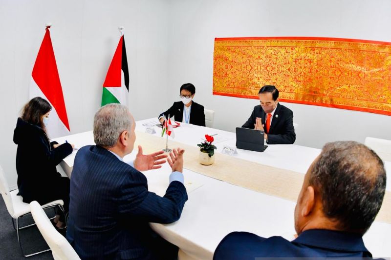 Presiden Jokowi bertemu PM Palestina di Glasgow, tegaskan komitmen RI dukung kemerdekaan