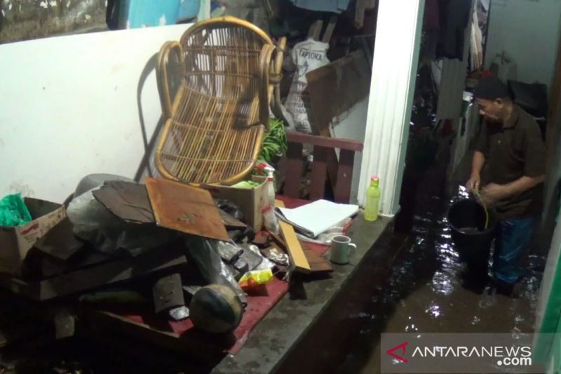 Tangani banjir, Wali Kota Bandung minta jajaran rapat lintas wilayah