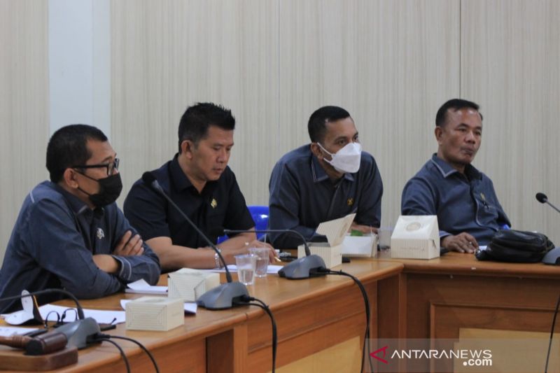 DPRD sebut Perda Kabupaten Sukabumi tentang CSR harus diresvisi