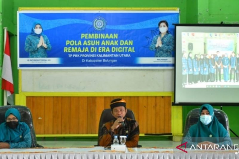 TP-PKK Kaltara Mengajarkan Pola Asuh Anak di Era Digital
